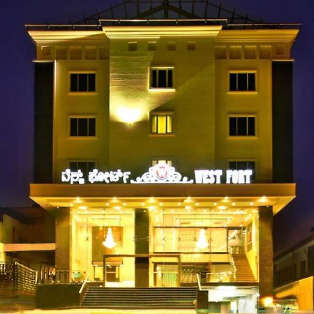 West Fort Hotel Bangalore Ngoại thất bức ảnh